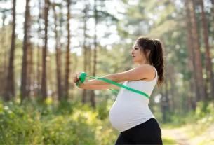 Fortalecimento Seguro com Banda Elástica para Gestantes com Diabetes