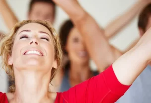 5 Mitos Sobre Felicidade Plena que a Mulher 40+ Precisa Deixar Para Trás