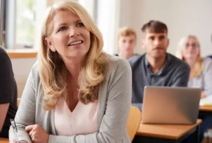 Como Voltar a Estudar aos 45 Anos e Mudar de Carreira 