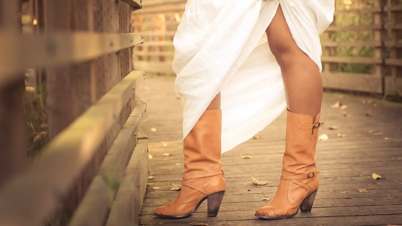 Vestido e Botas no Inverno