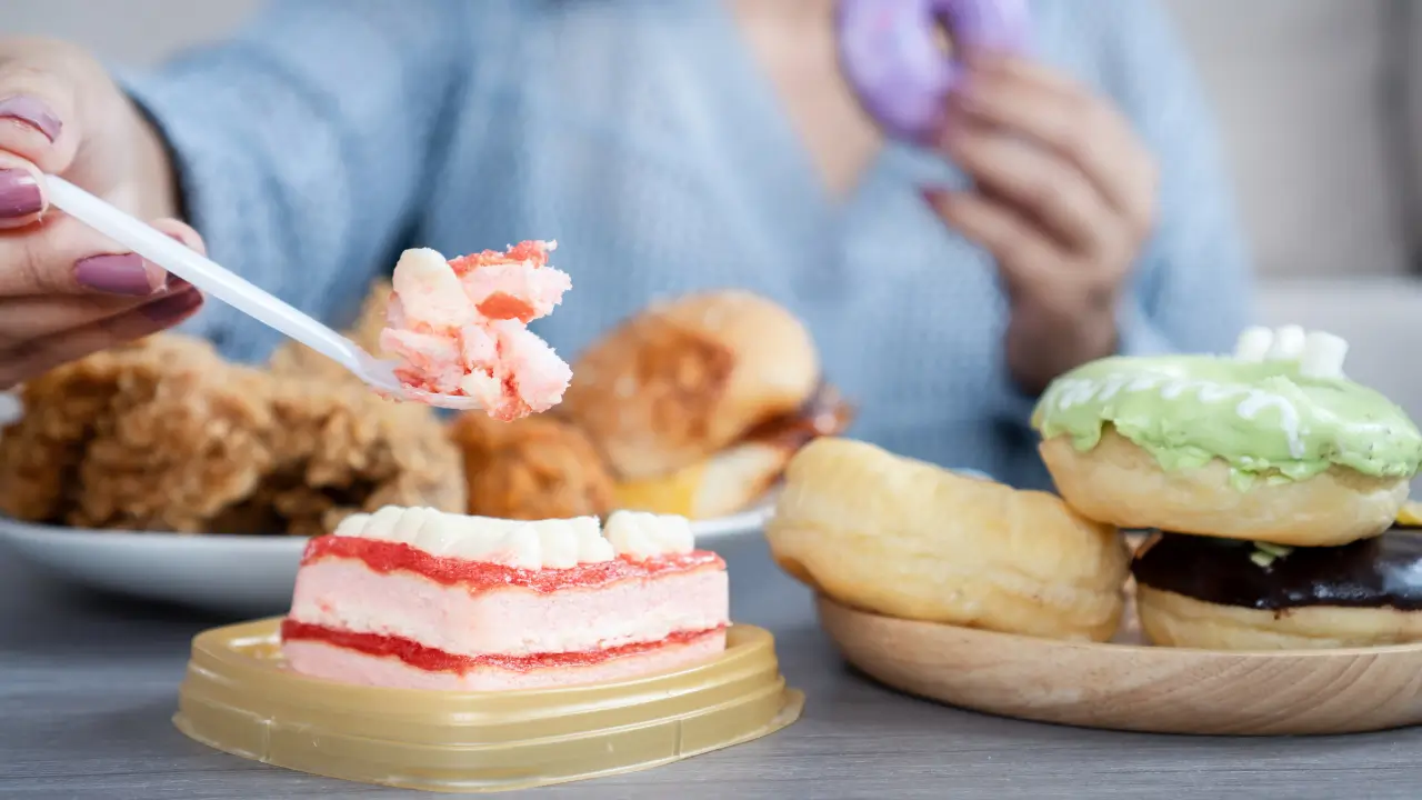 Por que usamos a comida como fuga e como aprender a lidar com as emoções 