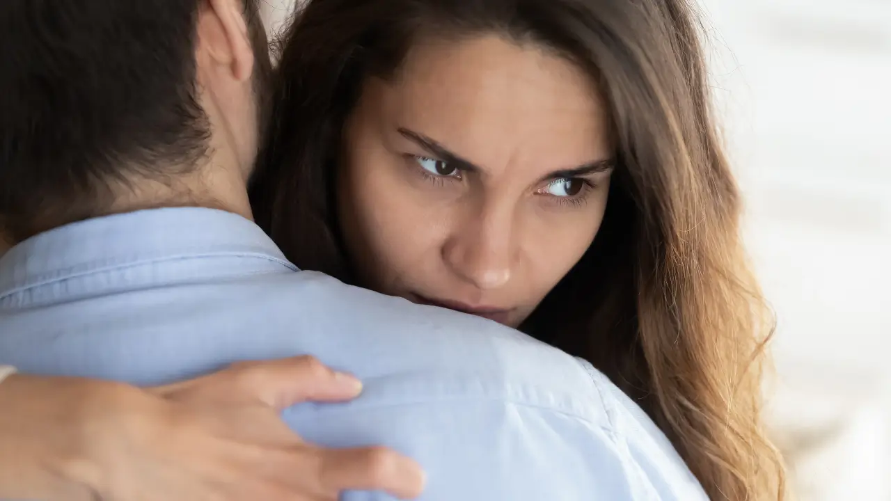 diferença entre insistir e persistir nos relacionamentos amorosos 